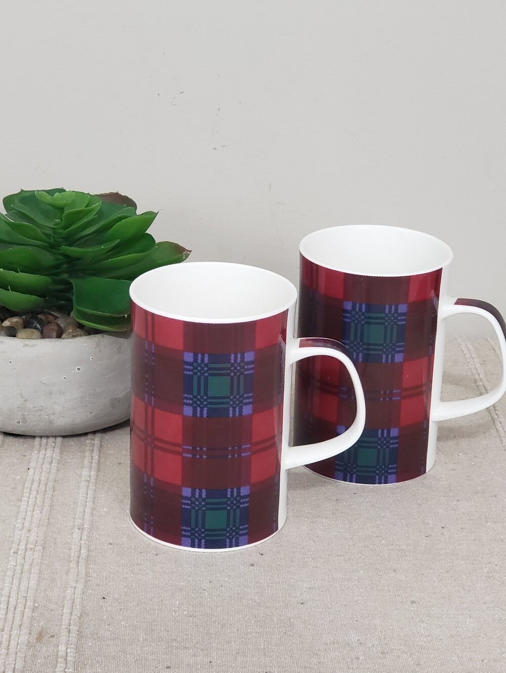 Vintage Dunoon Lindsay Tartan Bone China Plaid Mugs